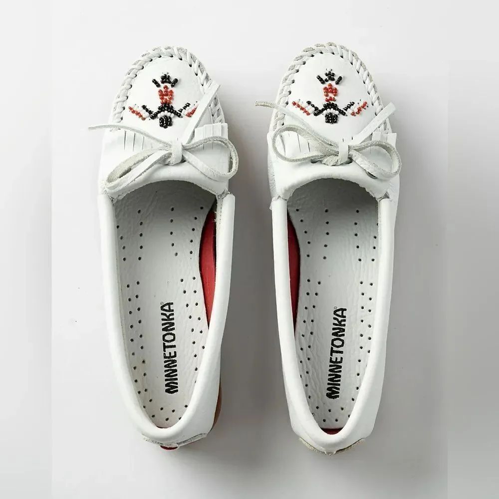 Minnetonka Thunderbird Animikii Moccasin Flat Size 7